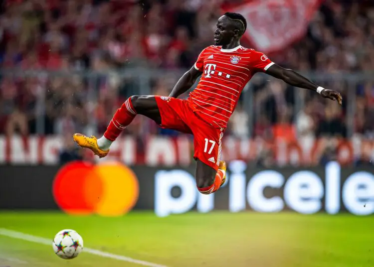 Bayern Munich : Mané pique Müller sur Lewandowski