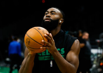 NBA : Kanye West en pleine polémique antisémite, Jaylen Brown répond