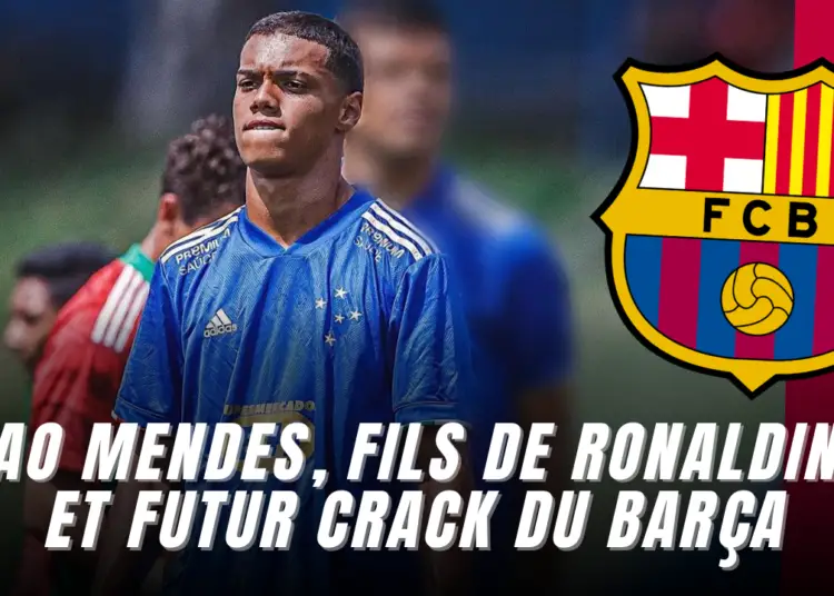 Voici Joao Mendes, le fils de Ronaldinho, futur crack du Barça