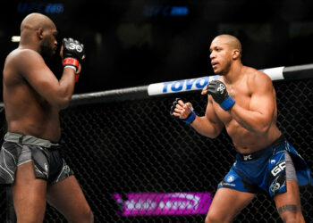 UFC/MMA : Hilare, la réaction de Francis Ngannou après la défaite expresse de Ciryl Gane