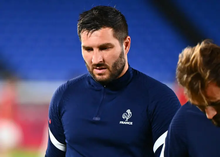 Cet ancien de l’OM était tellement accro au saucisson qu’il en planquait dans son casier…