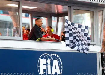 Martin Brundle se heurte à la sécurité de Kylian Mbappé lors du GP de Monaco