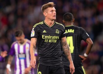 Toni Kroos déclenche une controverse sur la sécurité : « La laisserais-tu sortir à 23 heures en Espagne à l’âge de 14 ans ou dans une grande ville allemande ? »
