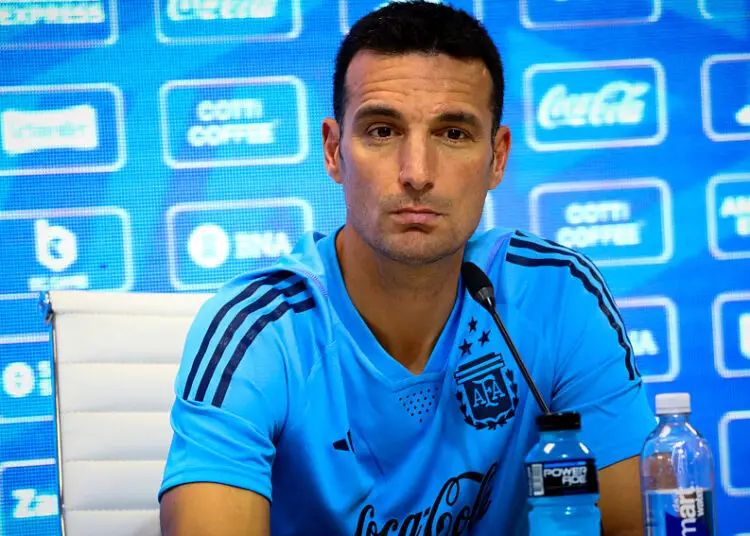 Mario De Stéfano et Lionel Scaloni s’embrassent : un geste mal interprété