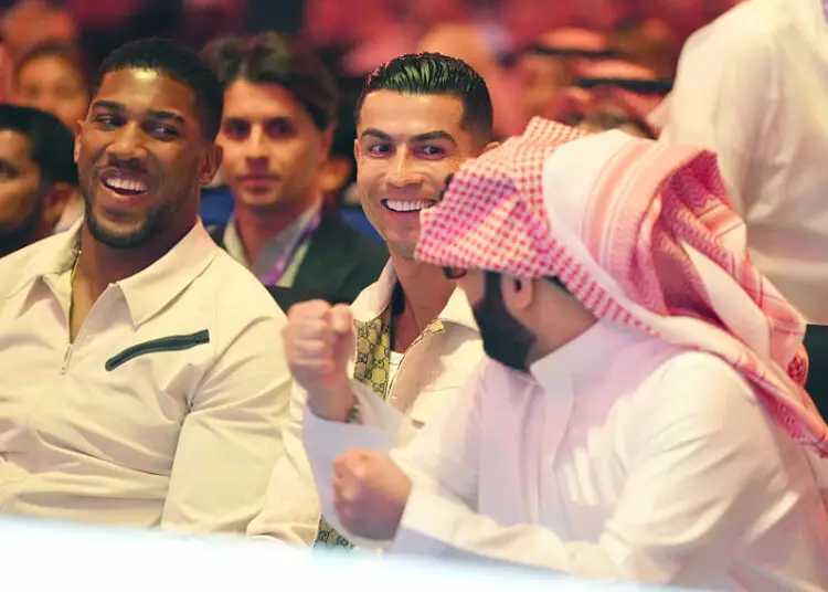 Recrutement en Arabie Saoudite : loueurs de 4e division avec salaires de star et vie de luxe