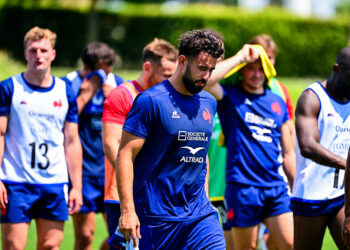 Florian Grill dévoile un XV de France « chaotique » avec… des joueurs pris en flagrant délit d’évasion de l’hôtel !