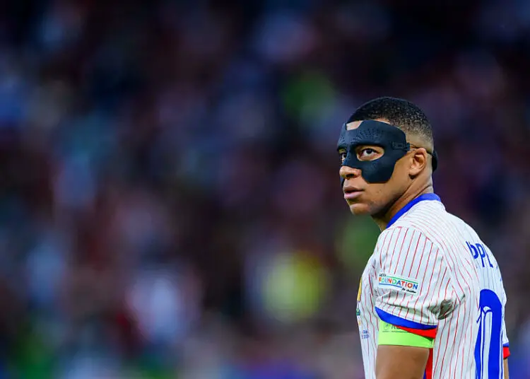 Marine Le Pen attaque violemment Kylian Mbappé après ses propos