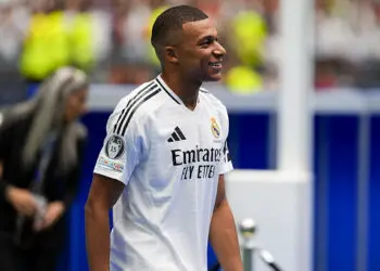 Mbappé imite ouvertement Ronaldo à Madrid (vidéo)