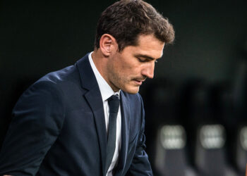 Iker Casillas s’empare de la star d’OnlyFans d’un coéquipier : « ils ont commencé à s’embrasser au milieu du restaurant »