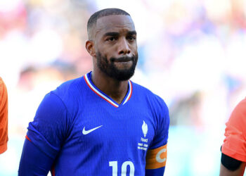 Le sosie d’Alexandre Lacazette court le 800 m – un phénomène étrange qui fait parler »