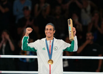 Imane Khelif attaque en justice Elon Musk et J.K. Rowling : un procès qui pourrait détruire leurs carrières !