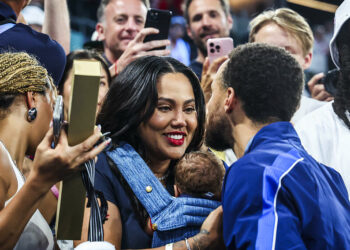 La famille Curry s’affronte avec les forces de l’ordre à Paris – le clash qui fait scandale