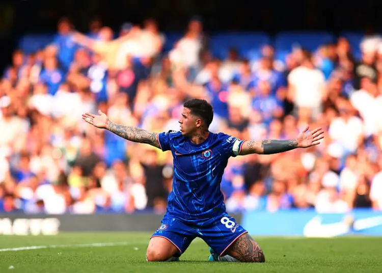 Enzo Fernandez et les chants racistes : la vérité choquante sur les tensions cachées dans le vestiaire de Chelsea !