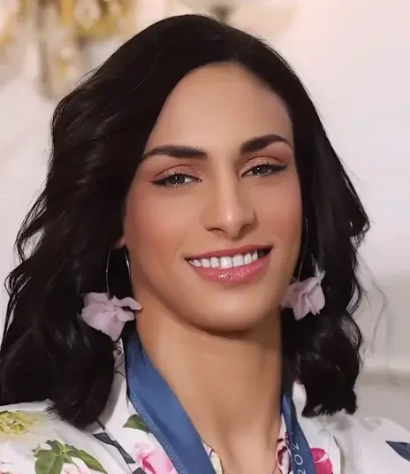 Imane Khelif se transforme en véritable femme : maquillage, coiffure et tenues chic