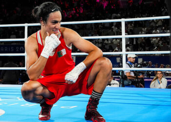 Imane Khelif cloue le bec à ses détracteurs et s’impose en reine à la Fashion Week de Milan !