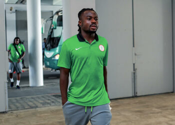 Moses Simon révèle sa terrifiante « prise d’otage » en Libye !