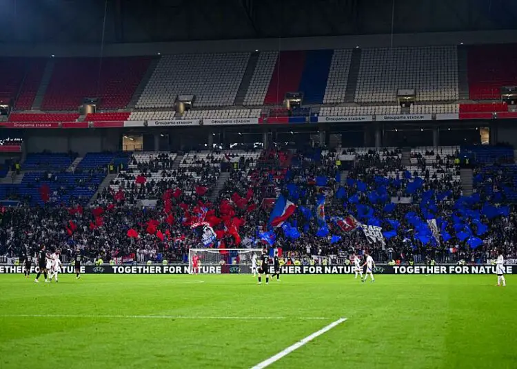 OL – Besiktas : Groupama Stadium sous les gaz, familles et enfants suffoquent dans le chaos