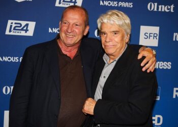 La statue de Bernard Tapie prête à être dévoilée !