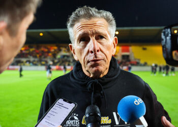 LOSC : Claude Puel frappe un de ses joueurs en plein entraînement !