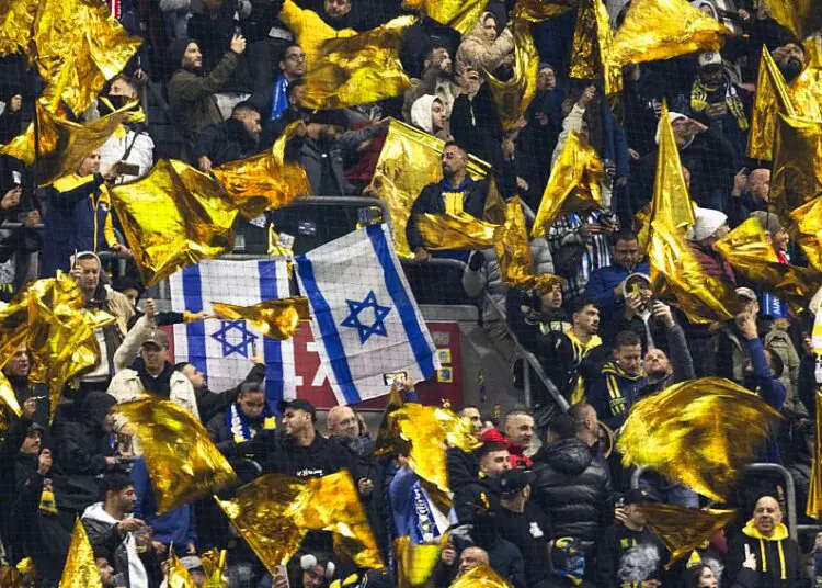 Violence à Amsterdam : Israël envoie des avions de secours après l’attaque antisémite des supporters – Le terrorisme frappe !