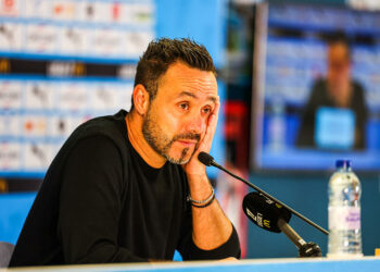 OM – De Zerbi explose après la défaite contre Auxerre : ‘Tu manques de couilles !’ La foudre sur Balerdi !