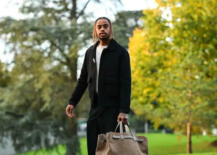 PSG : mystère autour de Bradley Barcola – pourquoi a-t-il soudainement supprimé sa photo de profil sur Instagram ?