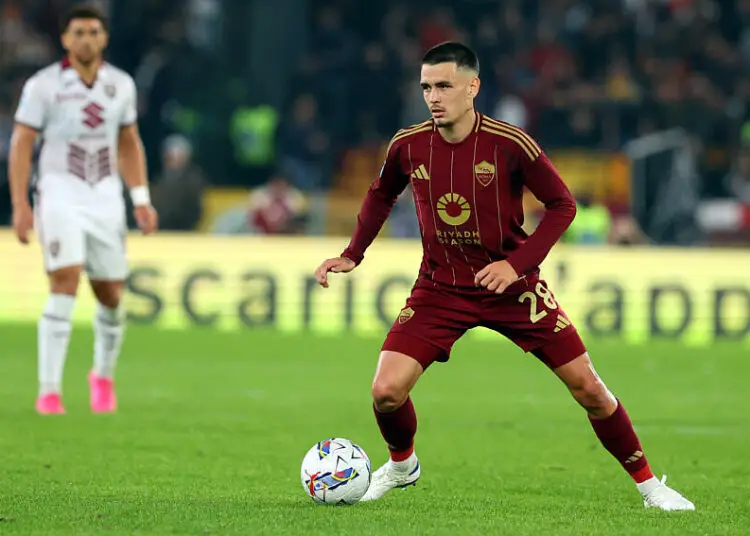 “Toute la prison se mettait à regarder le match” : Enzo Le Fée revient sur son père en prison et le drame de son suicide