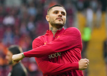 « Je préfère que tu disparaisses ou que tu te tires une balle dans la tête » : la violente sortie de Wanda Nara contre Mauro Icardi en pleine tempête médiatique