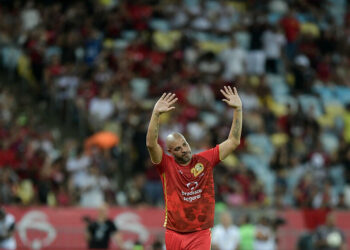 Adriano : Mafia, drogue, prostituées… le naufrage d’une légende