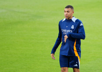 Mbappé plonge, Griezmann reprend le devant de la scène : la chute vertigineuse du champion français