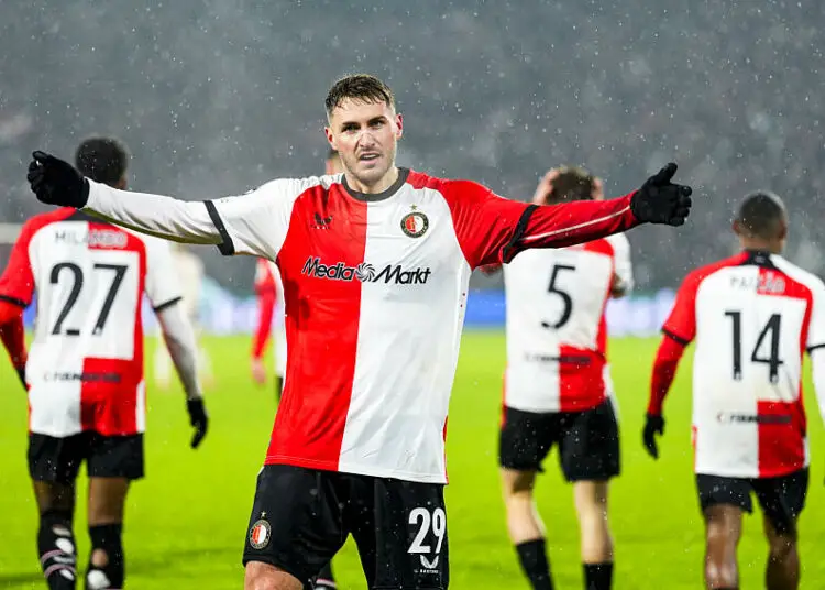 OM : Benatia aux aguets, Santiago Gimenez humilie le Bayern avec un golazo monstrueux !