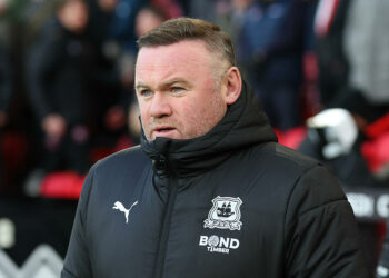 Wayne Rooney : De légende du foot à roi des paillettes à Dubaï !