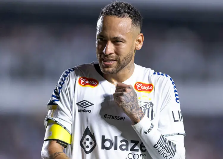 Santos : Neymar débarque à l’entraînement en hélicoptère – La scène WTF !