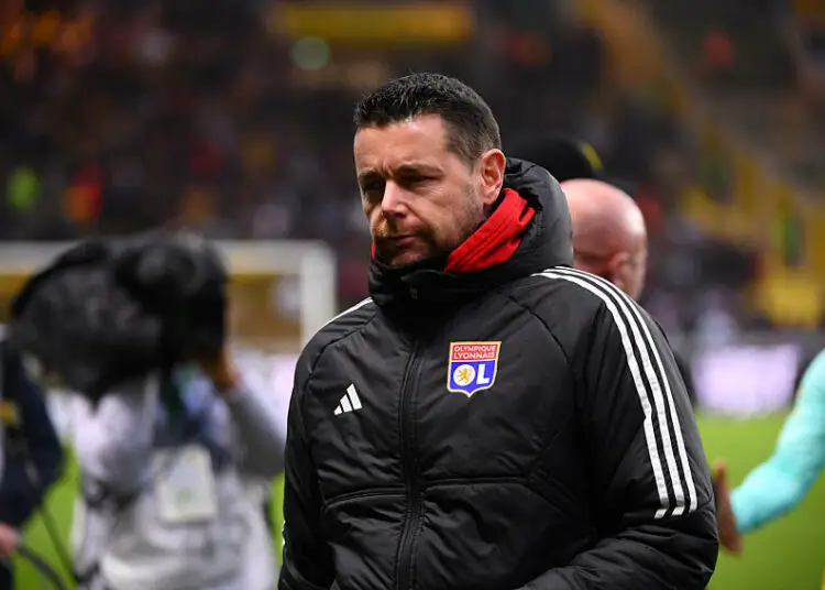 Pierre Sage balance tout sur sa collaboration secrète avec John Textor à l’OL : Entraîneur et banquier
