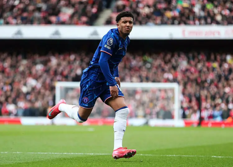 Chelsea prêt à casser sa tirelire… pour éviter Jadon Sancho !