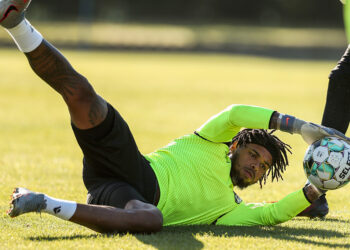 Fin de carrière pour un international ivoirien, il choisit l’armée française pour son avenir