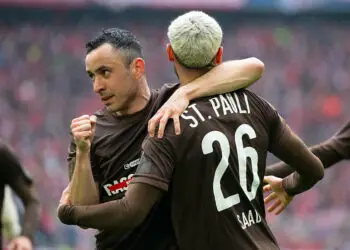 Le FC St. Pauli vend son stade à ses propres supporters : une décision choc !