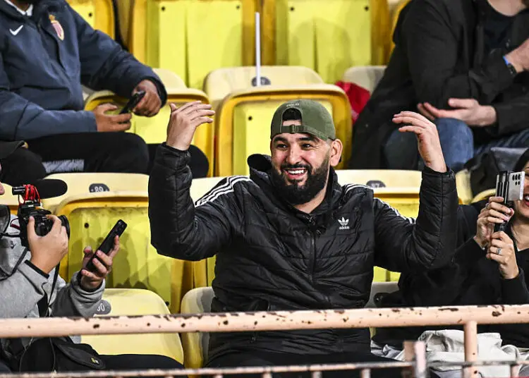 Mohamed Henni promet de traverser les Champs-Élysées en string si le PSG décroche la Ligue des champions !