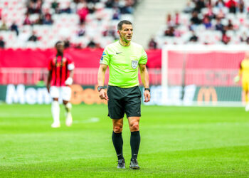 Arbitres en larmes : le football a-t-il perdu le contrôle ?