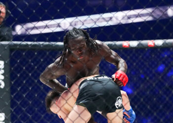 Amaury Wako Zabo sacrifie sa chevelure pour sauver son combat : un geste choc pour perdre du poids !