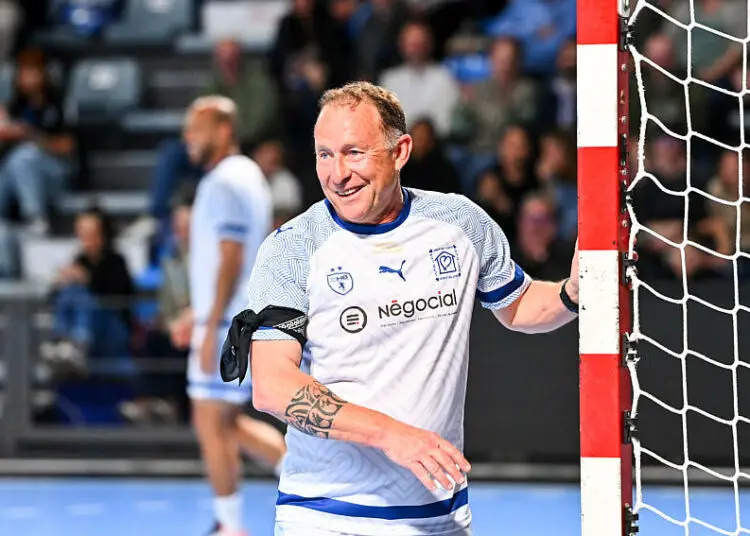 « On est les seuls rivaux possibles du PSG » : Papin clashe et défend l’OM face à la machine parisienne