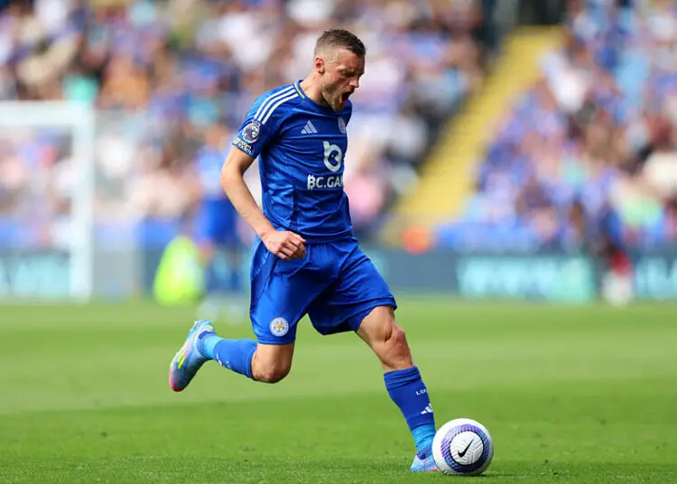 Jamie Vardy célèbre son 200e but lors d’une sortie majestueuse