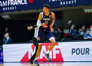 Victor Wembanyama rasé par un moine Shaolin : la métamorphose choc du prodige français