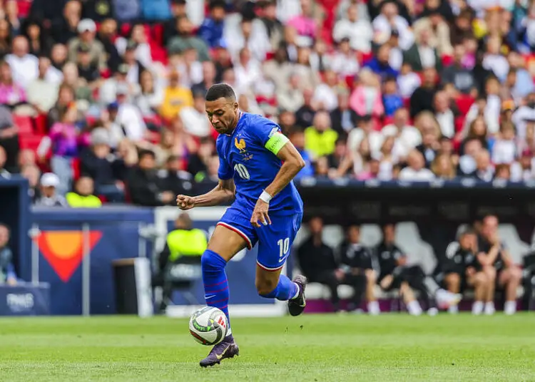 Mbappé attaque le PSG pour harcèlement, Booba balance et met le feu : la guerre est déclarée !