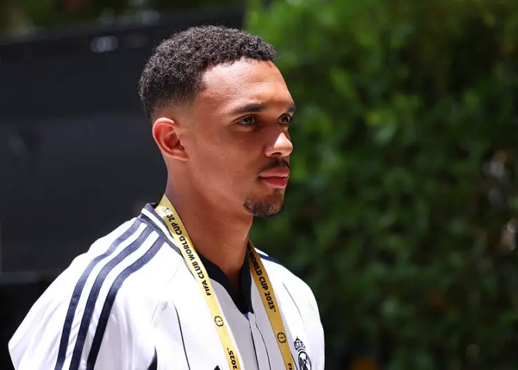 Alexander-Arnold choque les fans du Real avec un nouveau nom sur son maillot – découvrez pourquoi !