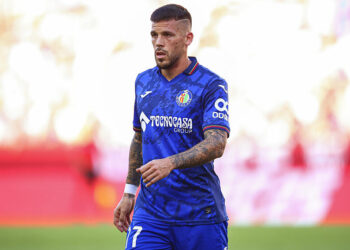 Ancien du Barça hospitalisé en urgence après une morsure… choc aux parties intimes !