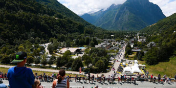 Drame à Paris : Tomás Walsh, jeune cycliste irlandais venu assister au Tour de France, meurt tragiquement dans le métro