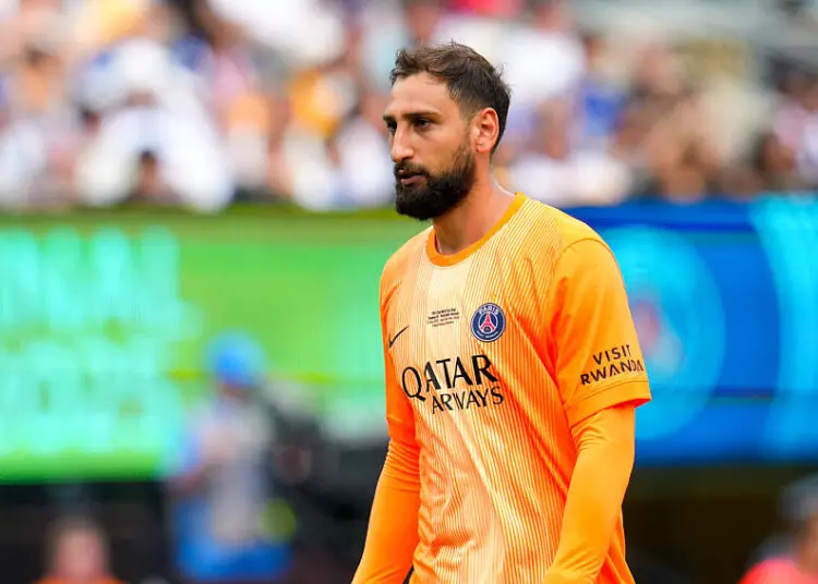 PSG : Donnarumma provoque Lucas Chevalier… en mode vacances !