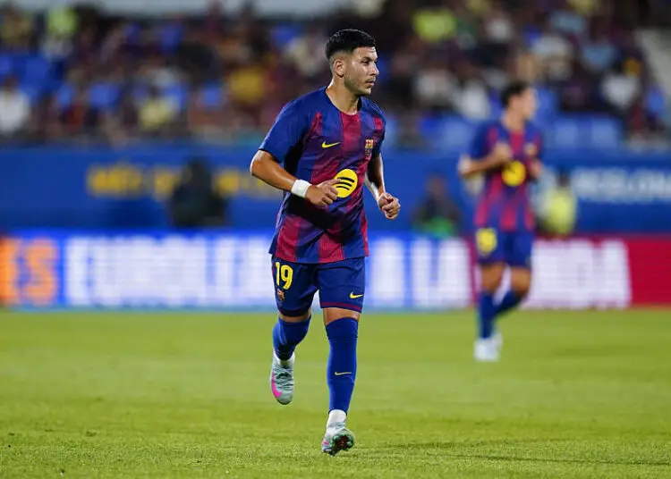 Roony Bardghji exclu du premier match du Barça : défi d’inscription et gestion salariale à l’œuvre