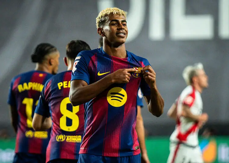 Maillots FC Barcelone 2025-2026 : Un imbroglio entre Nike, le club et la Liga retarde leur entrée en jeu